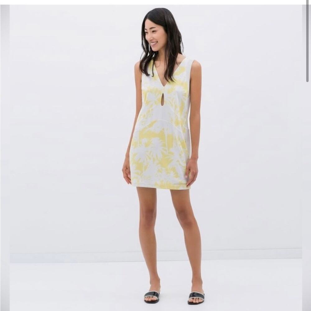 Zara Collection W/B Shift Keyhole Mini Dress White/ Yellow Palm Tree Size Small